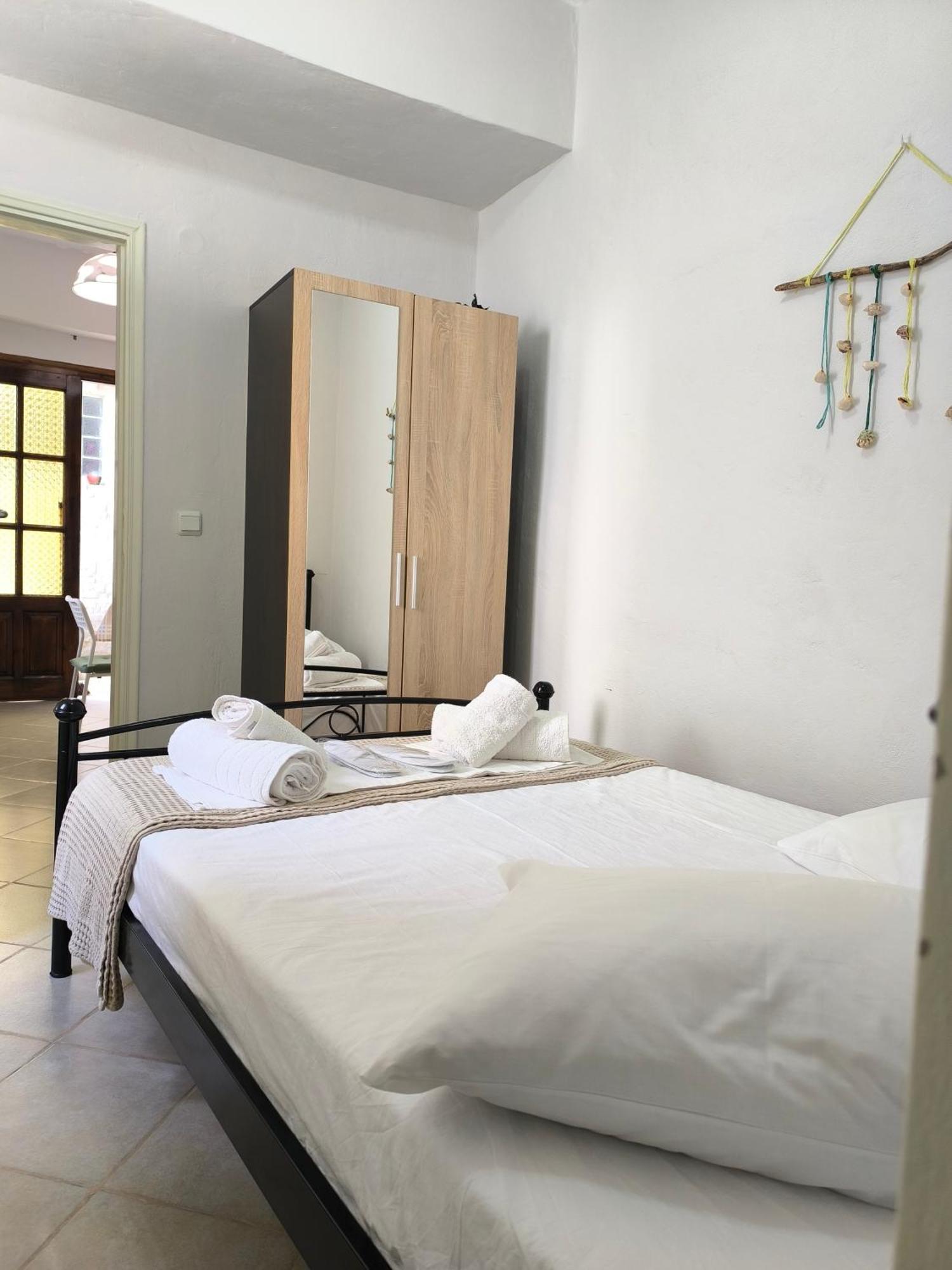 Poseidon Apartments Gaios Værelse billede